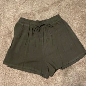 Princess Polly Wheatley Shorts Khaki, Size US 8
